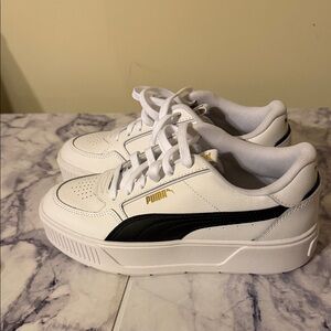 Puma White Leather Low-Top Sneakers with Black Formstripe and Gold Logo